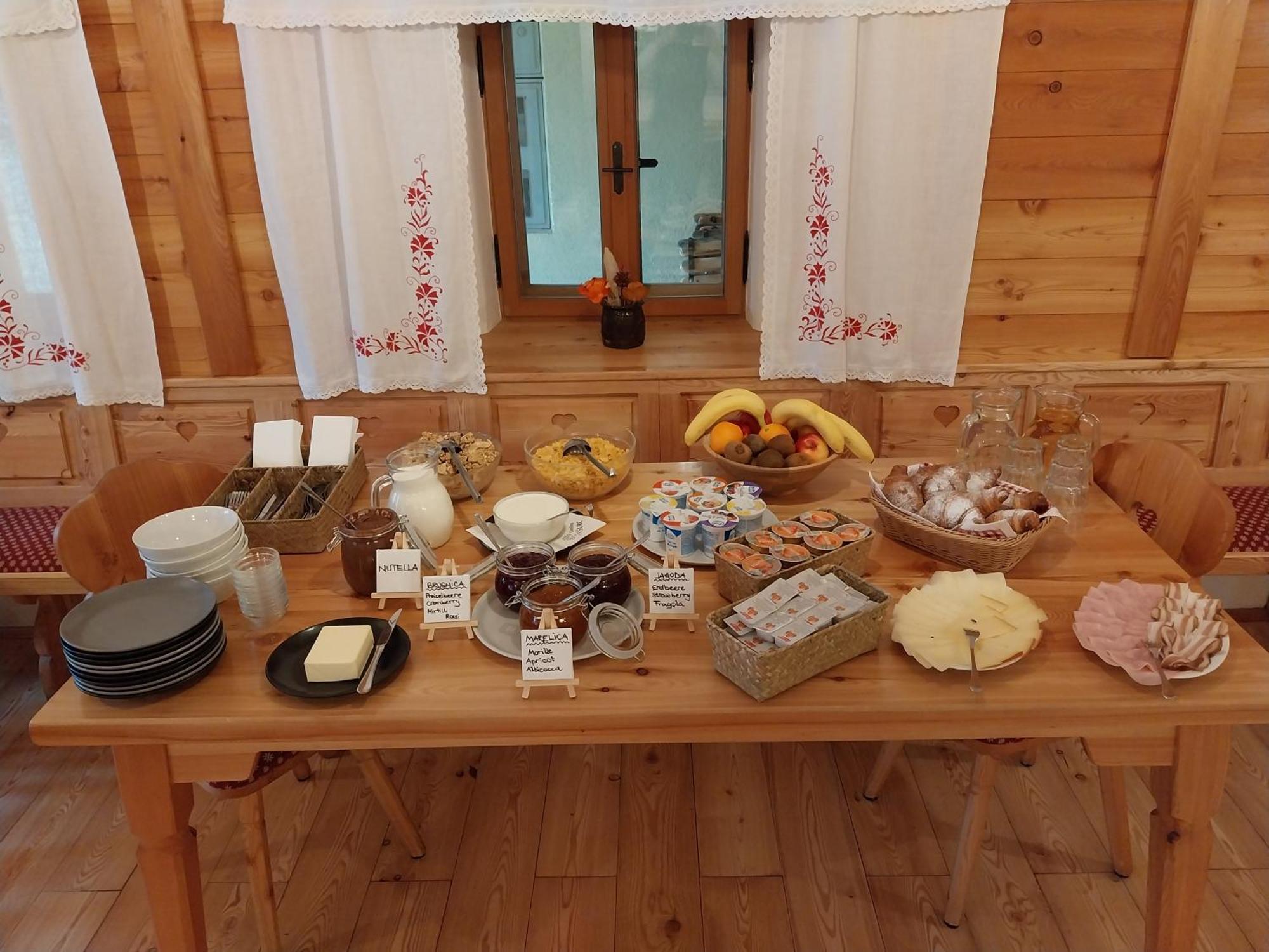 Hotel Surc Кранска гора Екстериор снимка