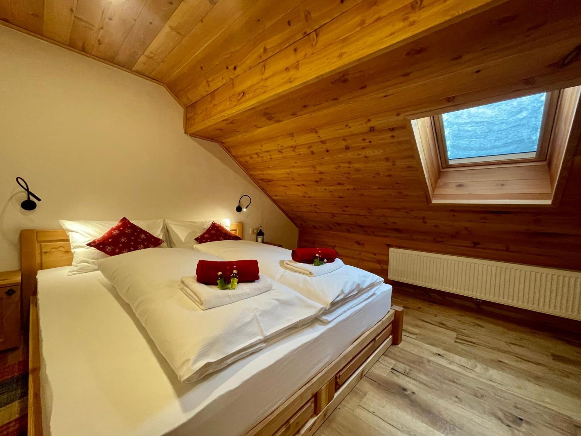 Hotel Surc Кранска гора Екстериор снимка