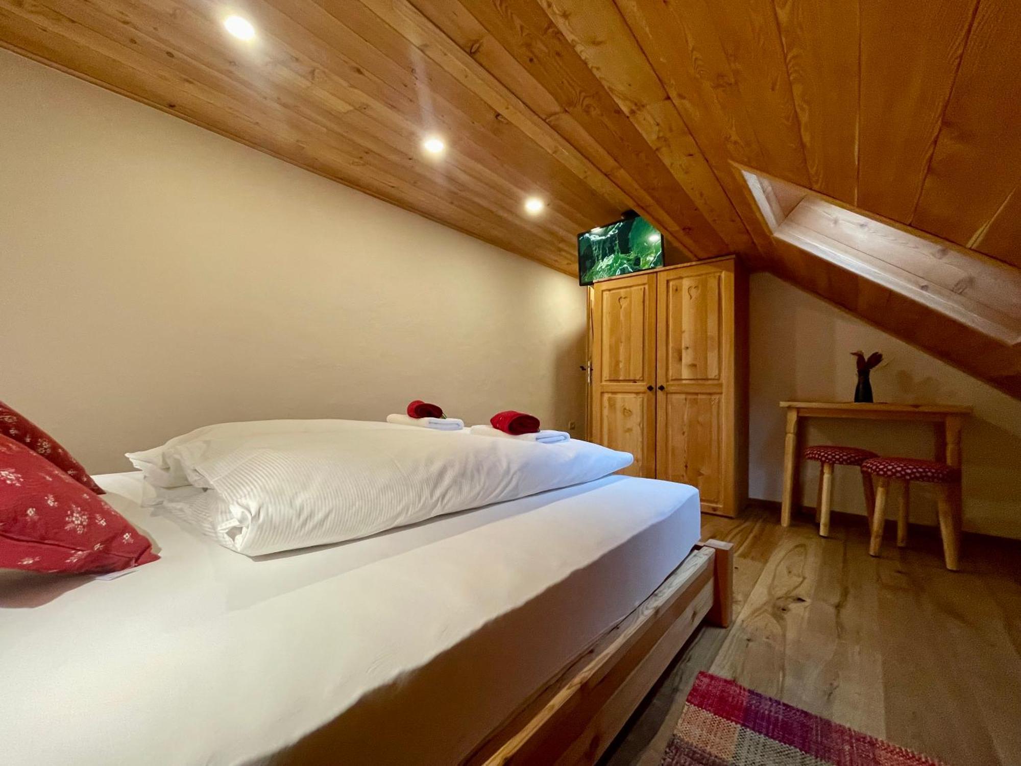 Hotel Surc Кранска гора Екстериор снимка