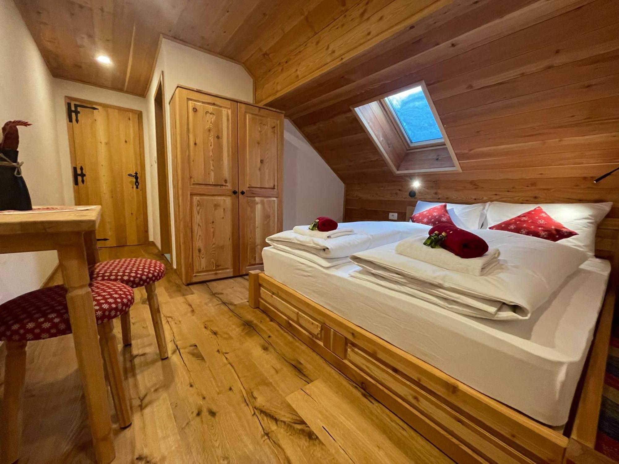 Hotel Surc Кранска гора Стая снимка